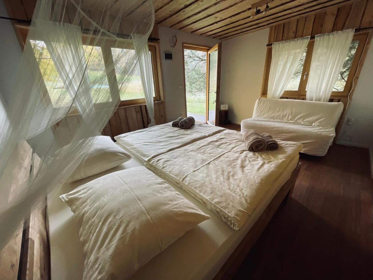 Boutique Glamping Divja Divine Villa Zgornja Korena Kültér fotó